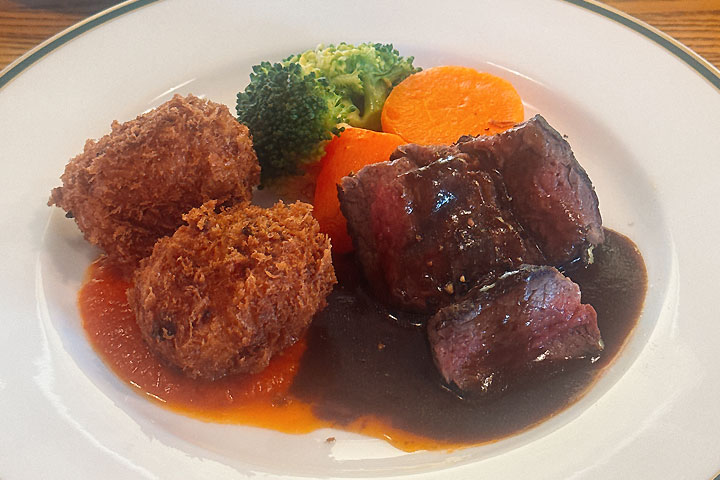 洋食レストランHARVEST（ハーベスト）｜沖縄市泡瀬